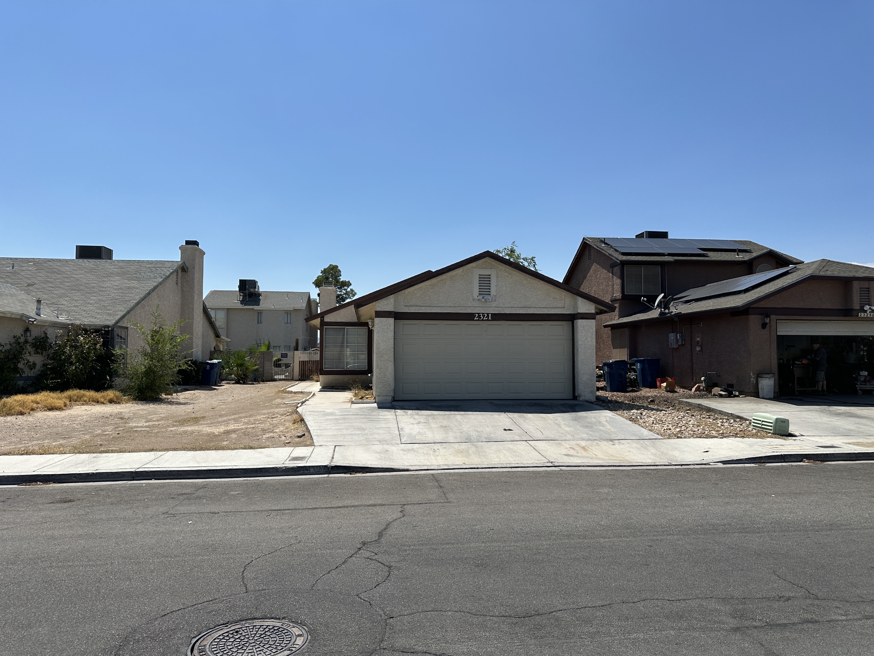 2321 Valley Dr
