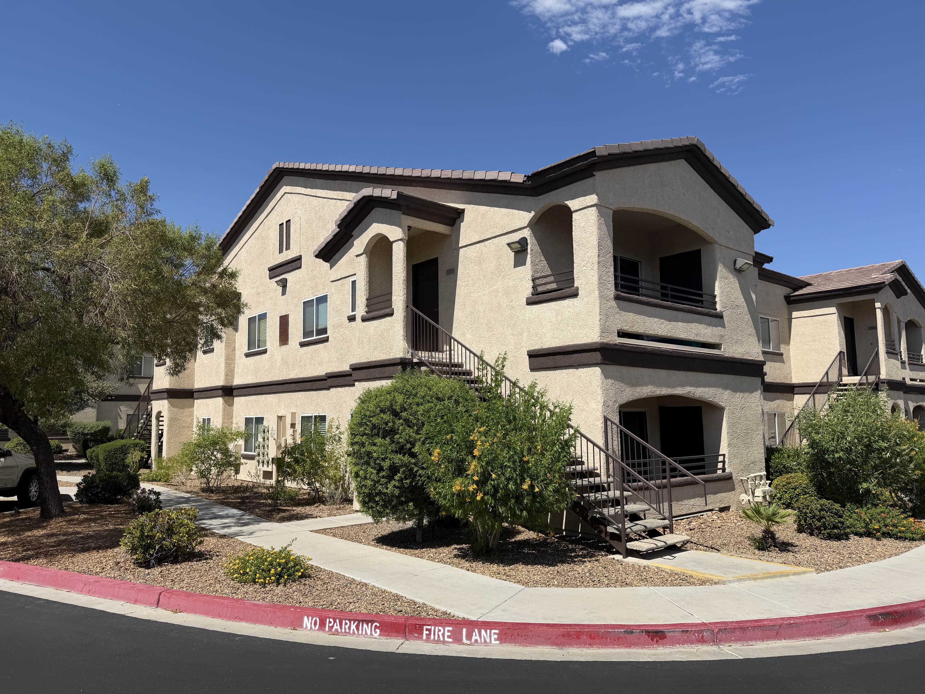 Horizon Ridge Parkway - 2291 W #7141 - 1