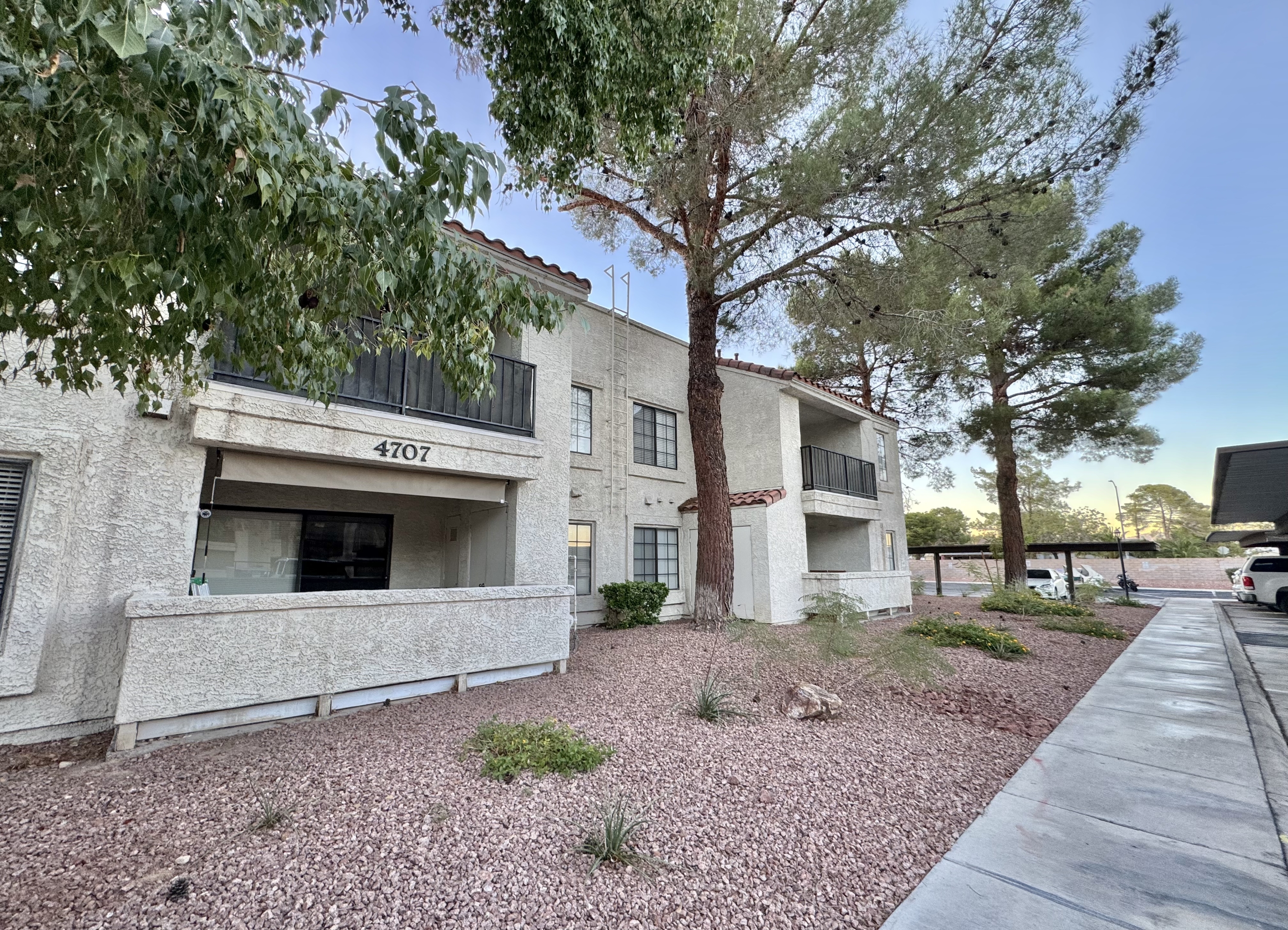 Nara Vista Way #203-4707 - 203